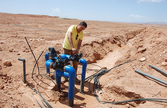 Les installations d’irrigation, comme ici près d’Errachidia, constituent une bonne part des demandes de subventions agricoles au Maroc. Photo : Antoine Hervé Les installations d’irrigation, comme ici près d’Errachidia, constituent une bonne part des demandes de subventions agricoles au Maroc. Photo : Antoine Hervé