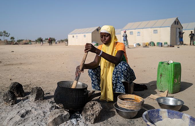 Les populations rurales et paysannes sont particulièrement exposées au risque de pénurie alimentaire, comme ici au Burkina Faso. Photo : Sylvain Cherkaoui/Oxfam