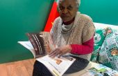 Une fidèle lectrice du magazine « Afrique Agriculture » depuis plusieurs années, rencontrée au stand du Cameroun au Salon de l’agriculture de Paris. © Silas Bayebane